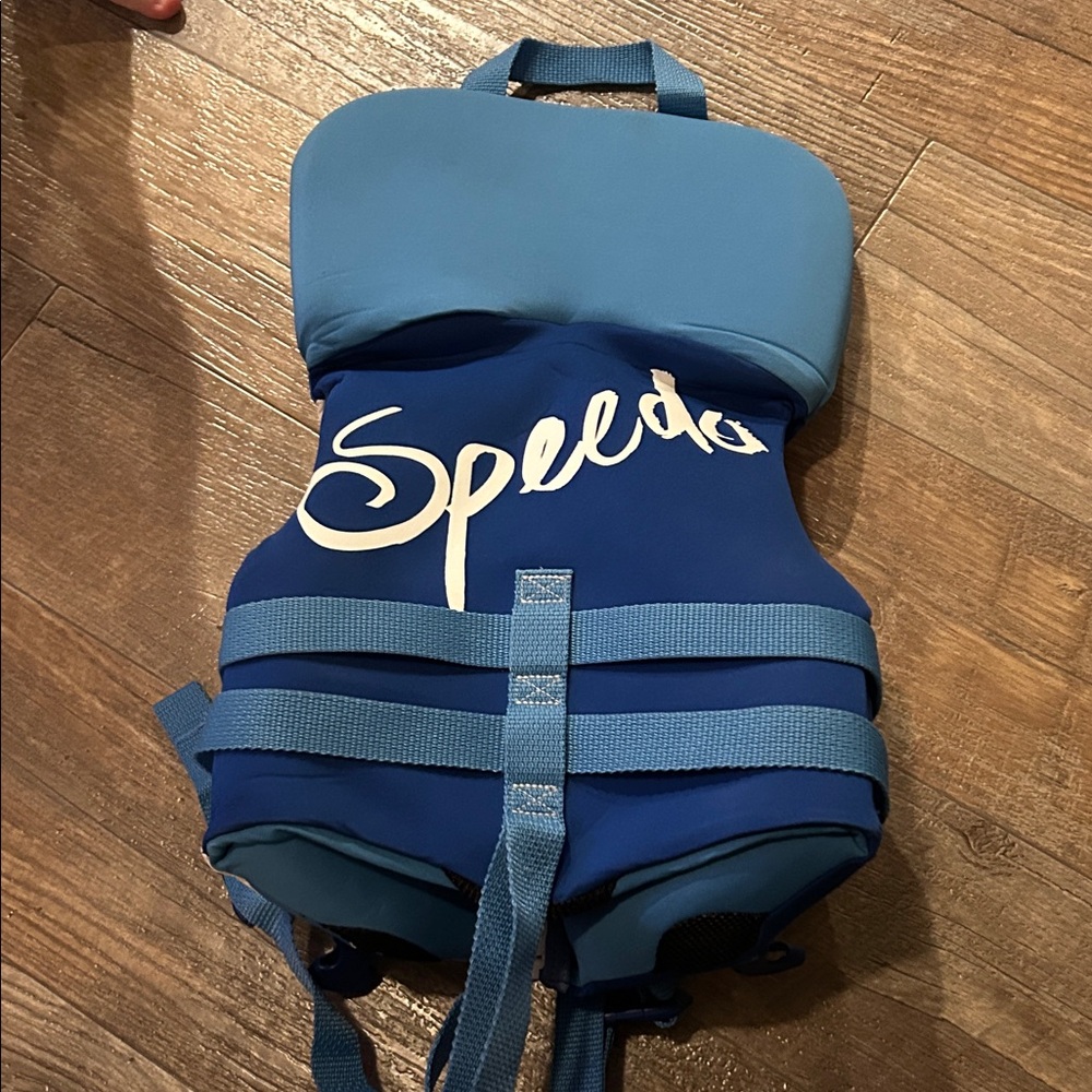 Speedo Blue and White Striped Life Vest - Picture 4 of 4